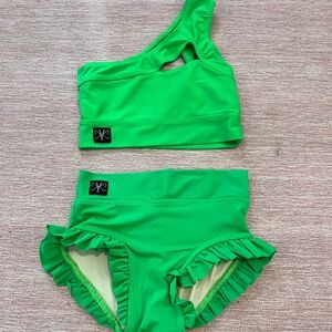 Kandi Kouture can’t relate set CM